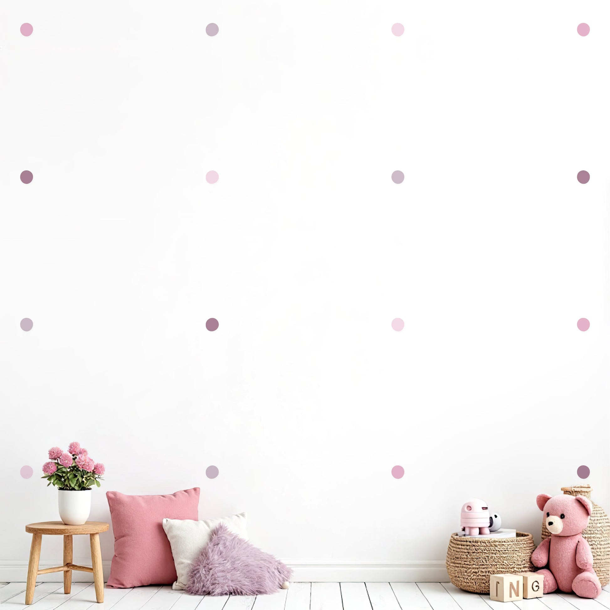 Stickers muraux en teintes violetes. Décoration murale stylée et moderne pour votre chambre enfant et bébé. Livraison partout au Maroc.