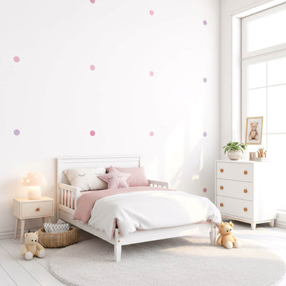 Décoration murale au Maroc, stickers pois rose bonbon pour chambre fille